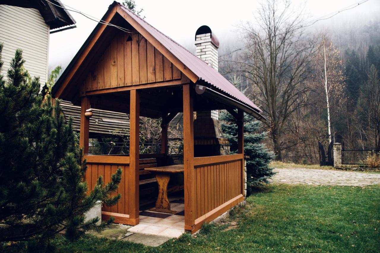 Cottage Nezabudka Jaremtsje Buitenkant foto